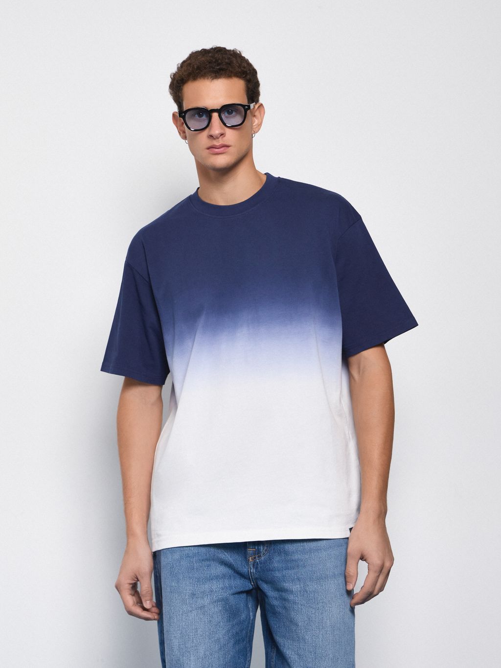 СВОБОДНАЯ ФУТБОЛКА С ГРАДИЕНТОМ