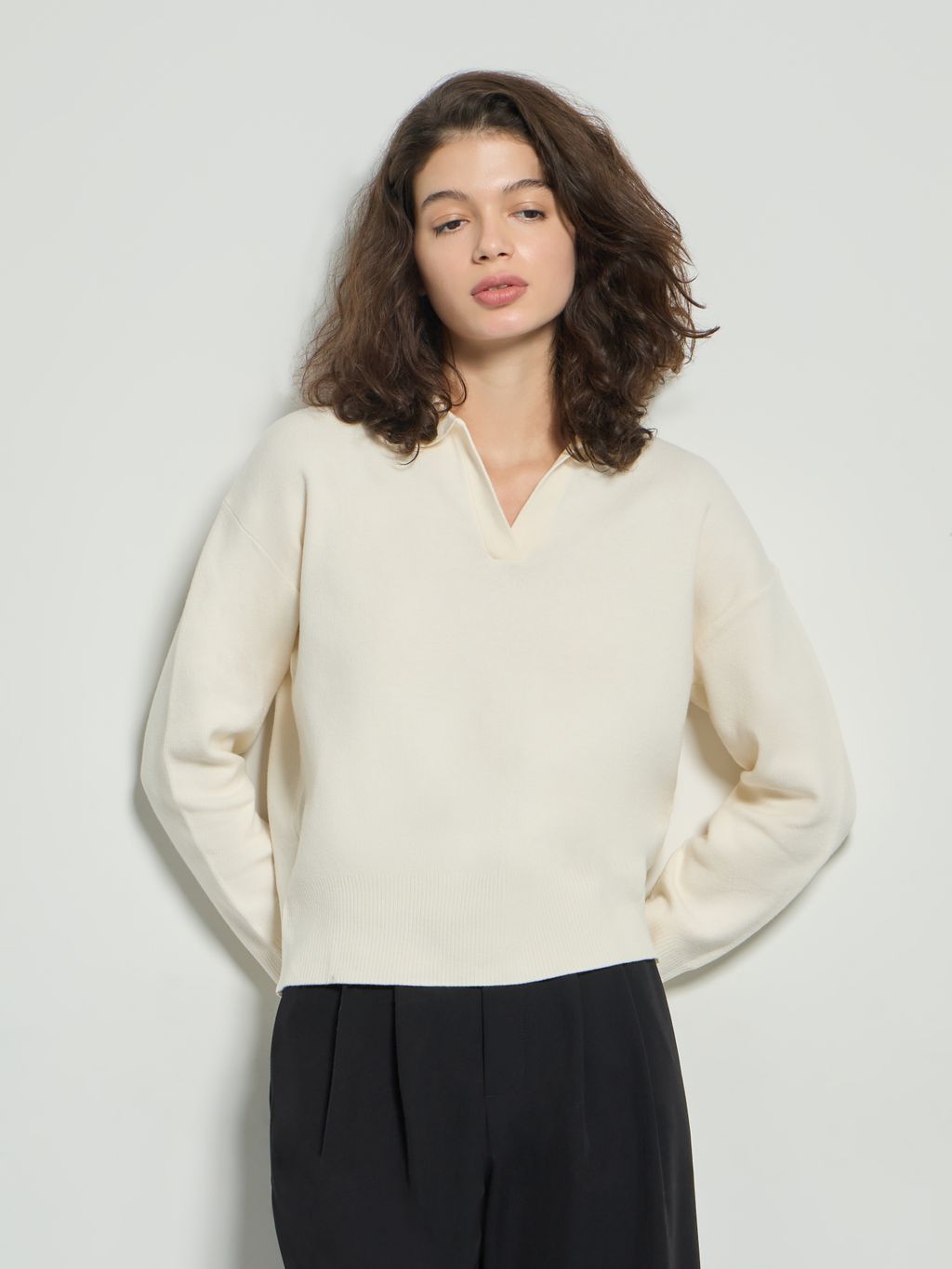 BASIC POLO SWEATER